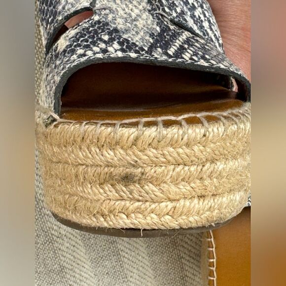 Franco Sarto Women's Talya Wedge Platform
Sandals Size 10M - Picture 8 of 10